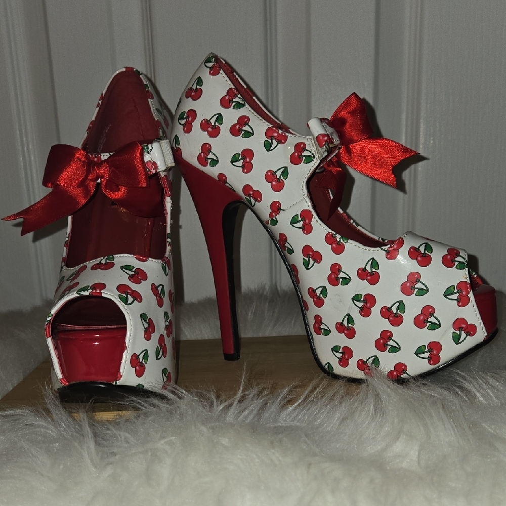 Pinup Couture Cherry Peep Toe Stiletto Heels Size 6